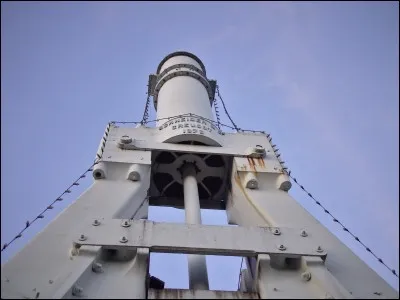 Dans quel département irez-vous pour voir un énorme marteau-pilon de 21 mètres de haut et 550 tonnes?