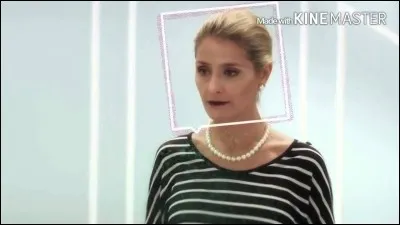 Comment s'appelle la marraine de la méchante ?