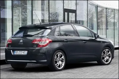 Quelle est cette voiture ?