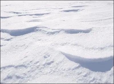 La neige est l'état...