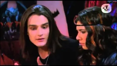 Mirco est le copain de...