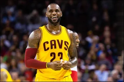 Qui est ce joueur de basketball très populaire ?