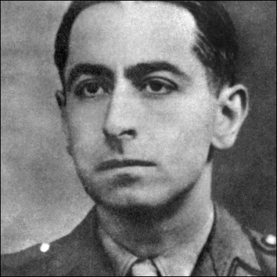 Résistant dès 1940, il joue un rôle important dans la coordination des mouvements de la zone nord. Arrêté par la Gestapo, il se suicide le 22 mars 1944. De qui s'agit-il ?
