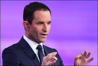 Il a bon coeur et propose le revenu universel pour tous !