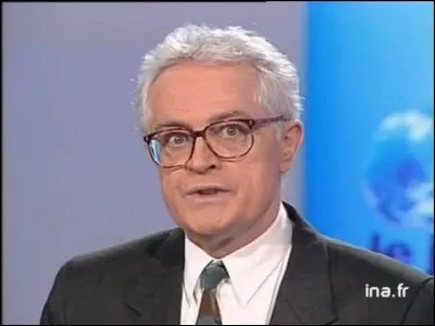 Avant sa candidature et son échec de 2002, il s'est déjà présenté à l'élection présidentielle. En quelle année et quel était son résultat au premier tour ?