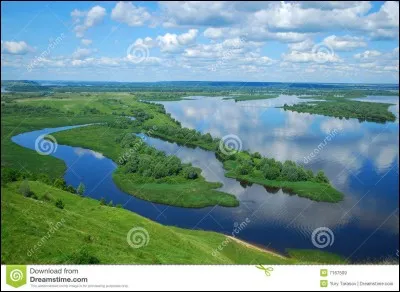 Dans quelle mer se jette la Volga ?