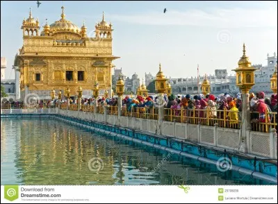 Quels sont les deux pays à "héberger" la région du Pendjab ?