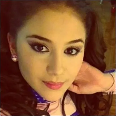 Comment s'appelle la gouvernante de la maison ?