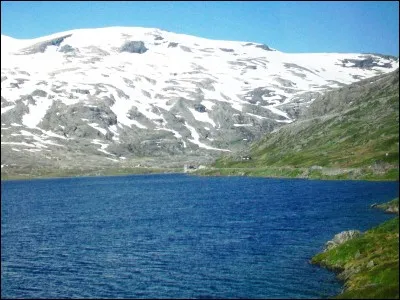 Quel est le pluriel du mot "garde-fou" ?