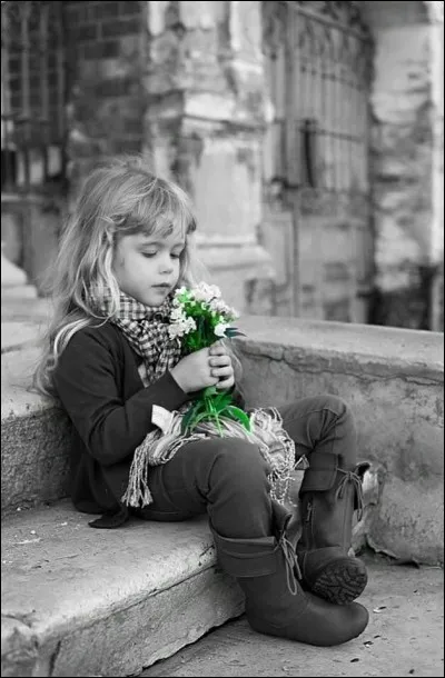 Qui chantait "Tu te trompes, petite fille, si tu me crois désespéré, la nature a horreur du vide...." ?