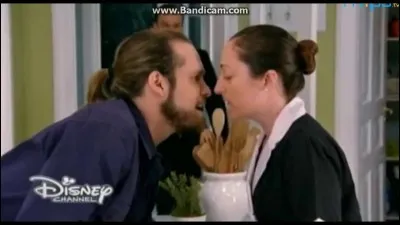 Comment s'appelle cette dame ?