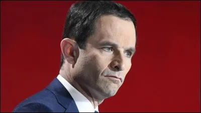 Avec lequel de ces candidats Benoît Hamon est-il d'accord concernant la TVA ?