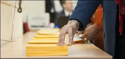 Quel candidat aux élections présidentielles nous propose de limiter les récupérations étatiques sur les petits héritages ?