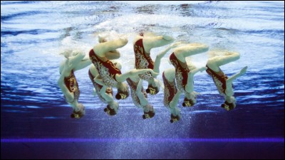 La natation synchronisée est-elle un sport d'équipe ?
