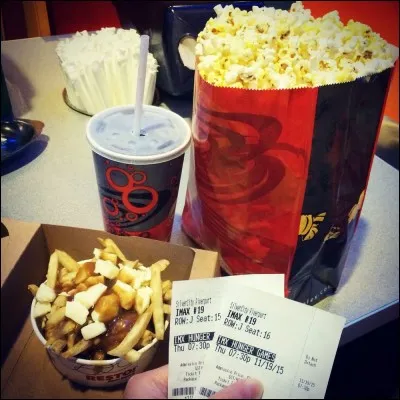 Est-ce que tu manges pendant le film ?