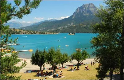 Dans les Hautes-Alpes,aucune chance de faire une photo de :