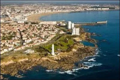 Dans quel département français se situe la Côte de Lumière ?