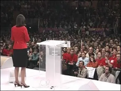 Ségolène Royal a été en 2007 la première femme a accéder au second tour. Combien a-t-elle obtenu au premier tour ?