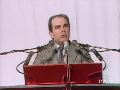 Georges Marchais, secrétaire général du Parti Communiste français, candidat en 1981, obtient un résultat médiocre. Pourquoi peut-on le qualifier ainsi ?