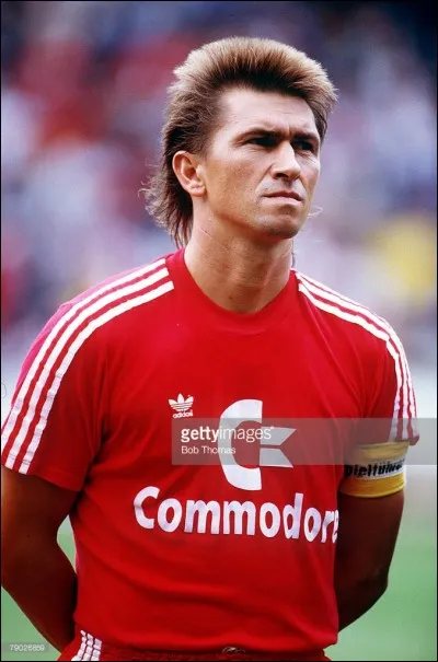 Klaus Augenthaler joua pour le Bayern de Munich. De quel land cette ville est-elle la capitale ?