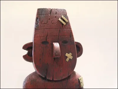 De quelle série de bandes dessinées est tiré l'album "L'Oreille cassée" ?