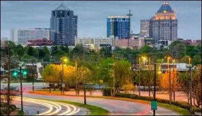 Dans quel pays se situe la ville de Greensboro ?