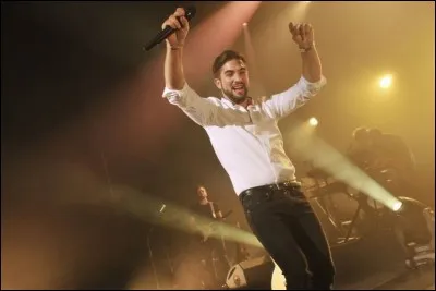 Et par quelle ville s'est terminée sa grande tournée ?