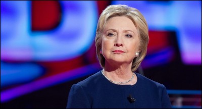 Hillary Clinton était la candidate du Parti Démocrate. Quelle était sa fonction politique la plus récente ?