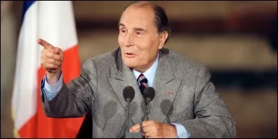Combien de temps François Mitterrand a-t-il gouverné la France ?