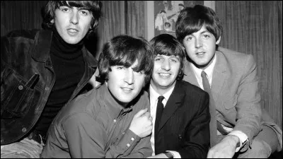 Quel Beatle ne faisait pas partie du groupe à l'origine?
