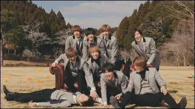 Qui est sur des échasses dans le making-off de Funky Time ?