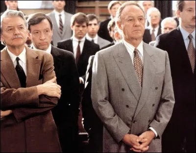 Laquelle des bandes originales suivantes, toutes composées par Dave Grusin, est entièrement interprétée par le compositeur seul au piano ?