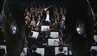 Parmi ces standards de jazz popularisés par le cinéma, lequel a été écrit spécialement pour le film dans lequel on l'entend ?