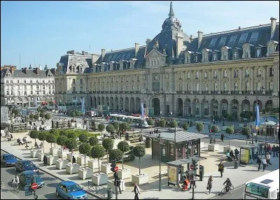 Lequel de ces départements n'est pas situé dans la région Bretagne ?