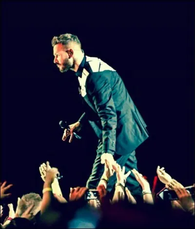 De quelle équipe de foot M. Pokora est-il supporter ?