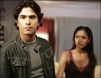 Pour quelle raison ce personnage s'est il fait passer pour un tudiant ?