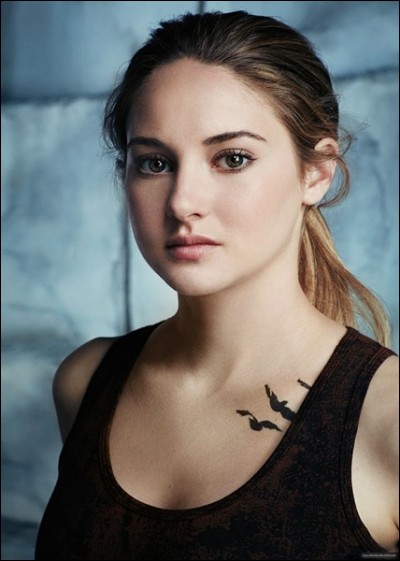 Quel est le nom complet de Tris ?