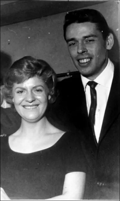 Quelle chanson Brel interprète-t-il en duo avec Simone Langlois ?