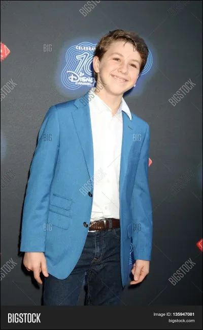 Comment s'appelle leur agent ?