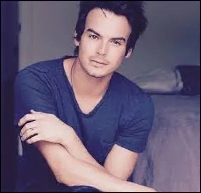 Quel rôle Tyler Blackburn interprète-t-il ?