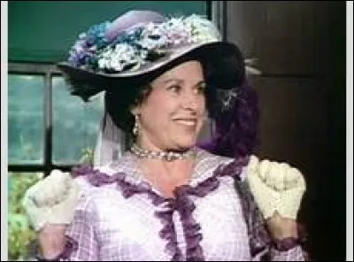 Madame Oleson est...