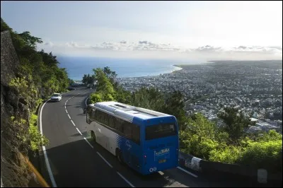 Donne un exemple d'un transport en commun  :