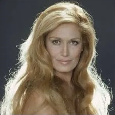 Dalida a chanté "Il venait d'avoir 18 ans" en 1973.