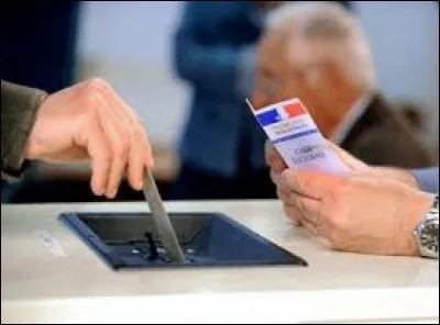 En France, on peut aller voter dès l'âge de 18 ans.
