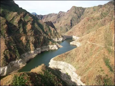 Partie avant d'un bateau.