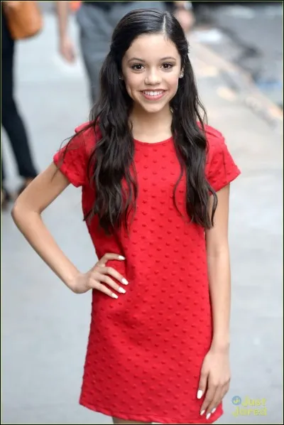 Comment s'appelle cette fille ?