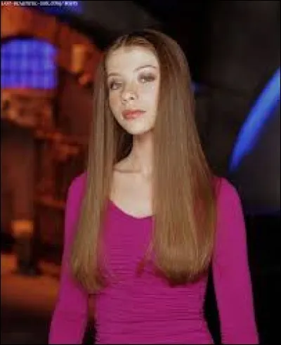 Que découvre Buffy sur Dawn ?