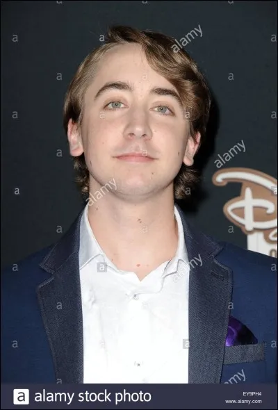 De qui Doug est-il le fils ?