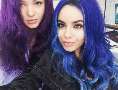 Quelles actrices jouent les rôles de Mal et Evie ?