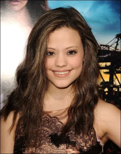 Qui est Sarah Jeffery ?